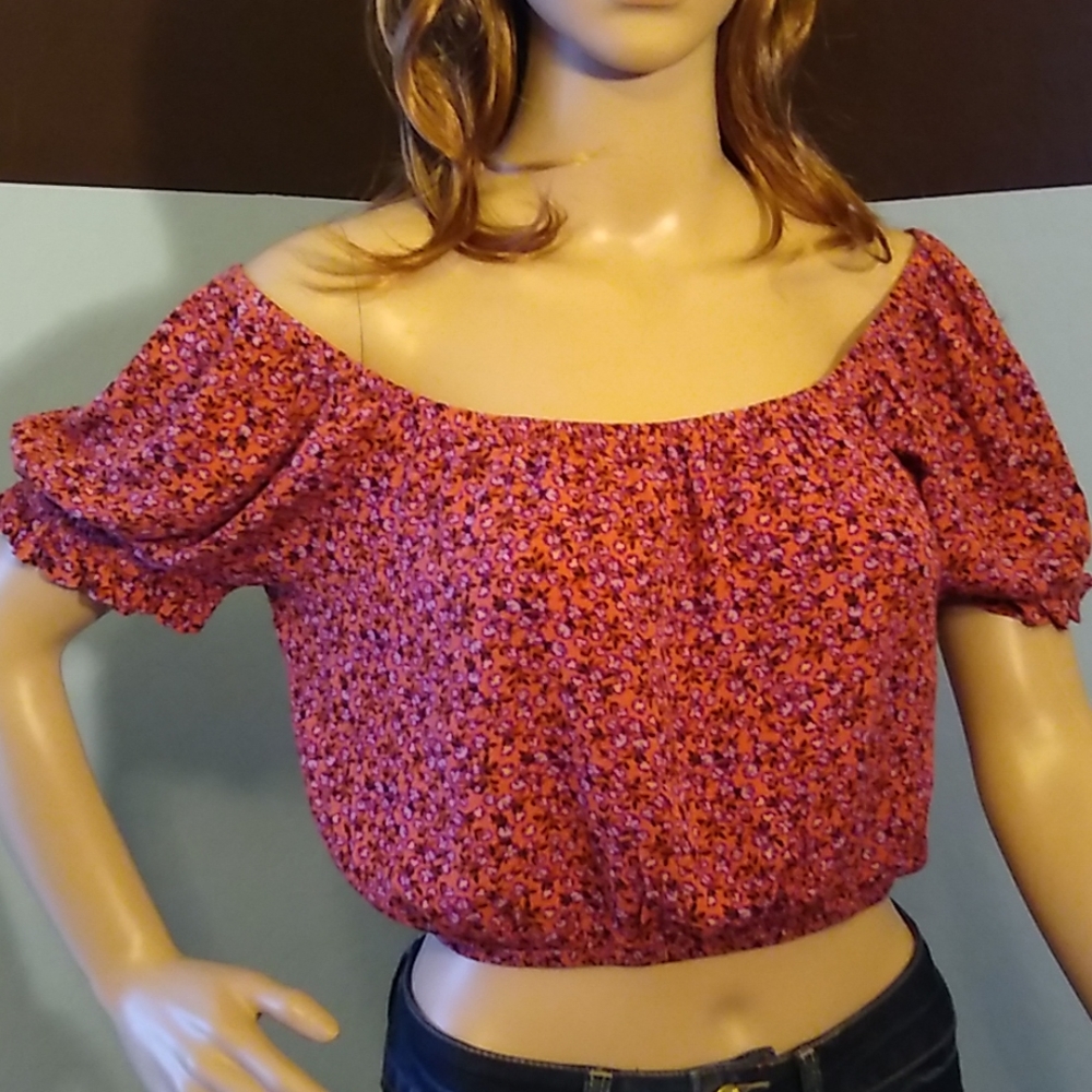 Tilly's crop pheasant blouse sz lg